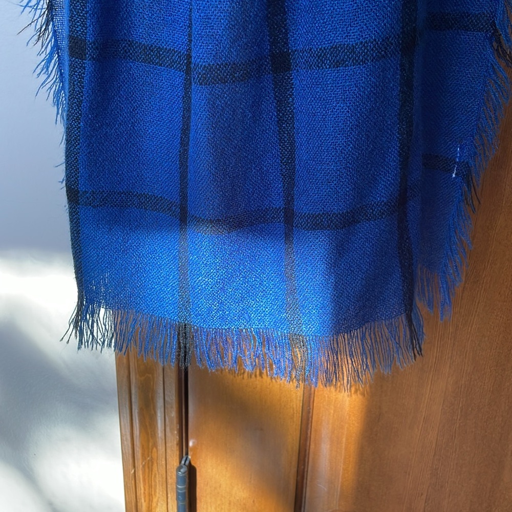 Blue Plaid Ruffle Scarf - Picture 3 of 3
